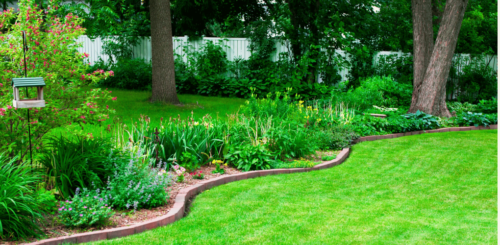 Quels sont les éléments clés à considérer lors de la conception d'un jardin écologique ?